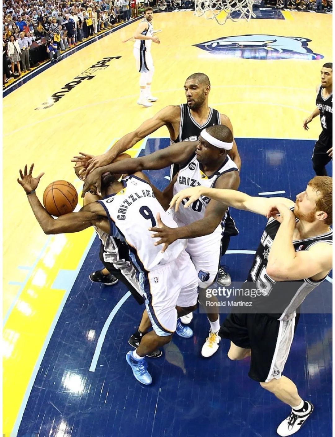 全运会女排综述：江苏女排第2次登顶，山东队夺银牌仍创造历史（全运会女排盘点：江苏女排二度加冕，山东摘银改写历史）