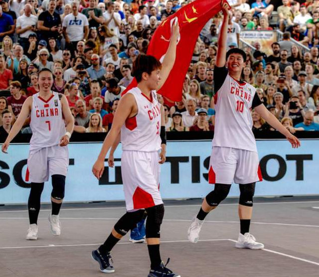 阿莱格里：普利希奇能上但福法纳不行；好奇亚沙里的运动能力（阿莱格里：普利希奇可出战，福法纳将缺阵；他也好奇亚沙里的运动能力）