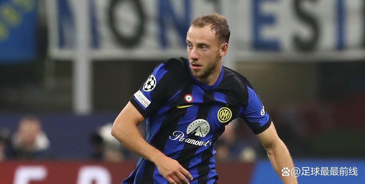 记者：于帕在穆西亚拉等3人续约后改变了自己的续约诉求