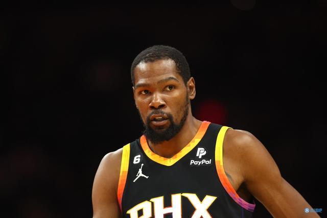 尤尔曼德：马扎腿部有些不适；霍夫曼预判强，是球队重要一员（尤尔曼德：马扎腿部轻微不适，霍夫曼预判出色系球队重要一员）