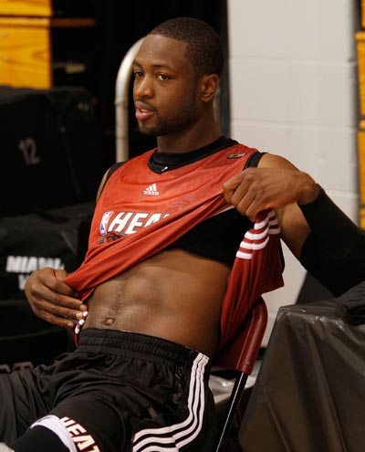 11分9板2助！辽宁80-68胜天津，新星完美表现杨鸣“激情”喝彩（辽宁80-68力克天津，新星11分9板2助闪耀，杨鸣激情喝彩）