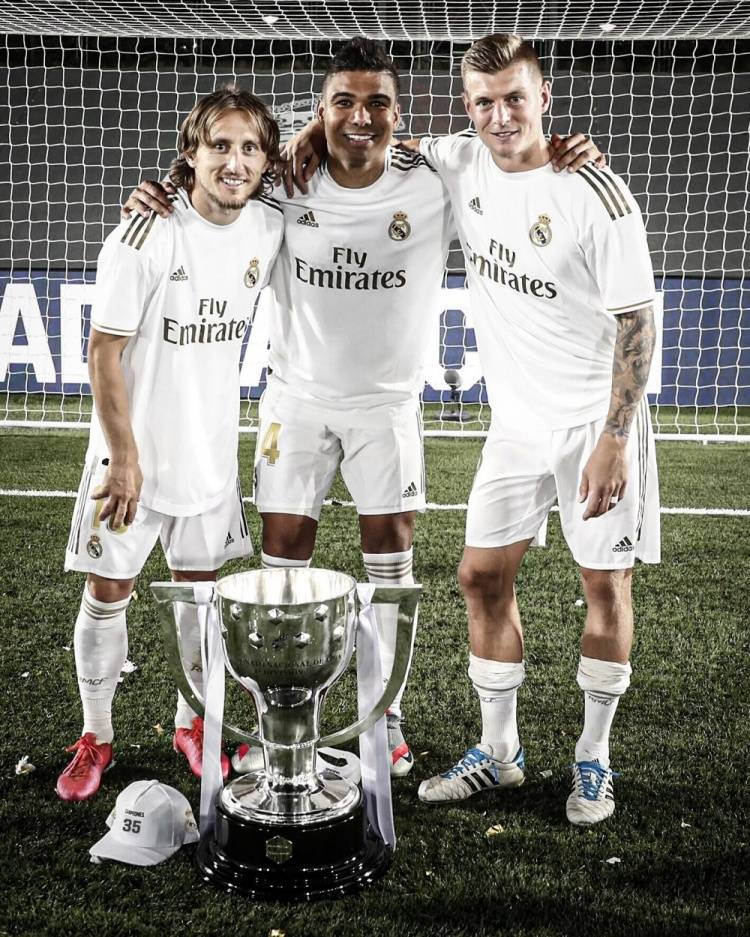 一粒精彩进球，一个属于阿德里安的特别夜晚😍（绝妙破门，阿德里安的高光之夜）