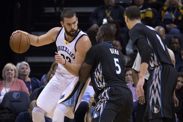 王钰栋承受多重压力，U21、中超、全运会三线作战疲惫不堪（王钰栋三线鏖战承压：U21、中超、全运会让他疲惫不堪）