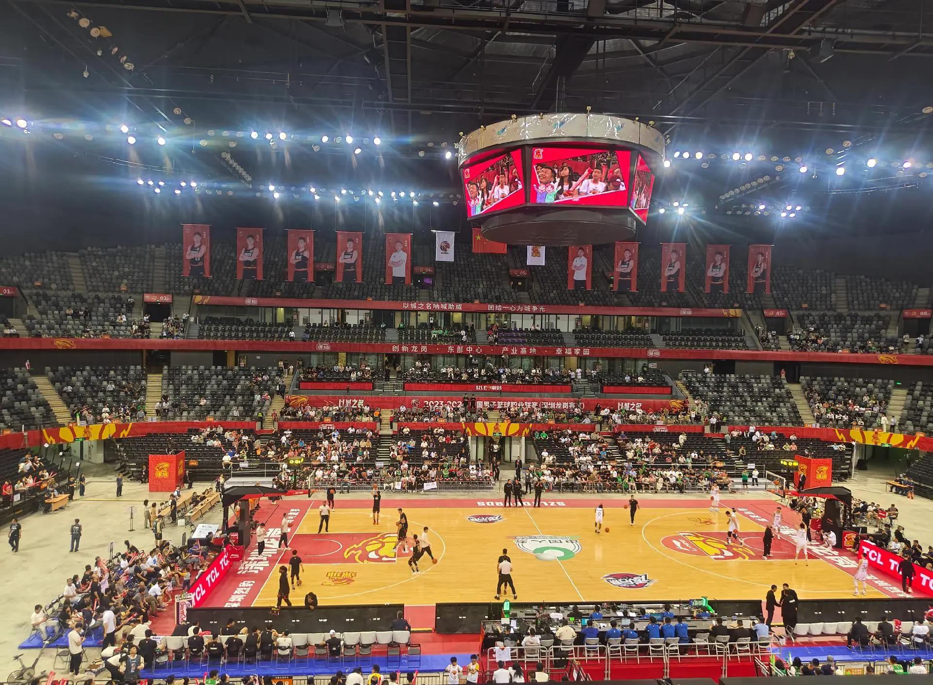 记者：艾纳维和科内排除韧带损伤，力争参加与那不勒斯榜首战（记者：艾纳维、科内无韧带伤，力争赶上对那不勒斯的榜首大战）